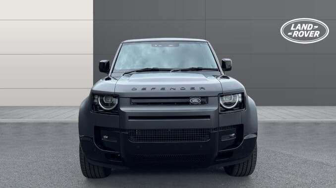 Land Rover Defender 3.0 D250 X-Dynamic HSE 110 5dr Auto Diesel Estate - Image 7
